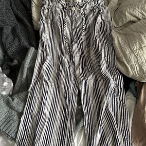 flowy blue and white striped pants, medium